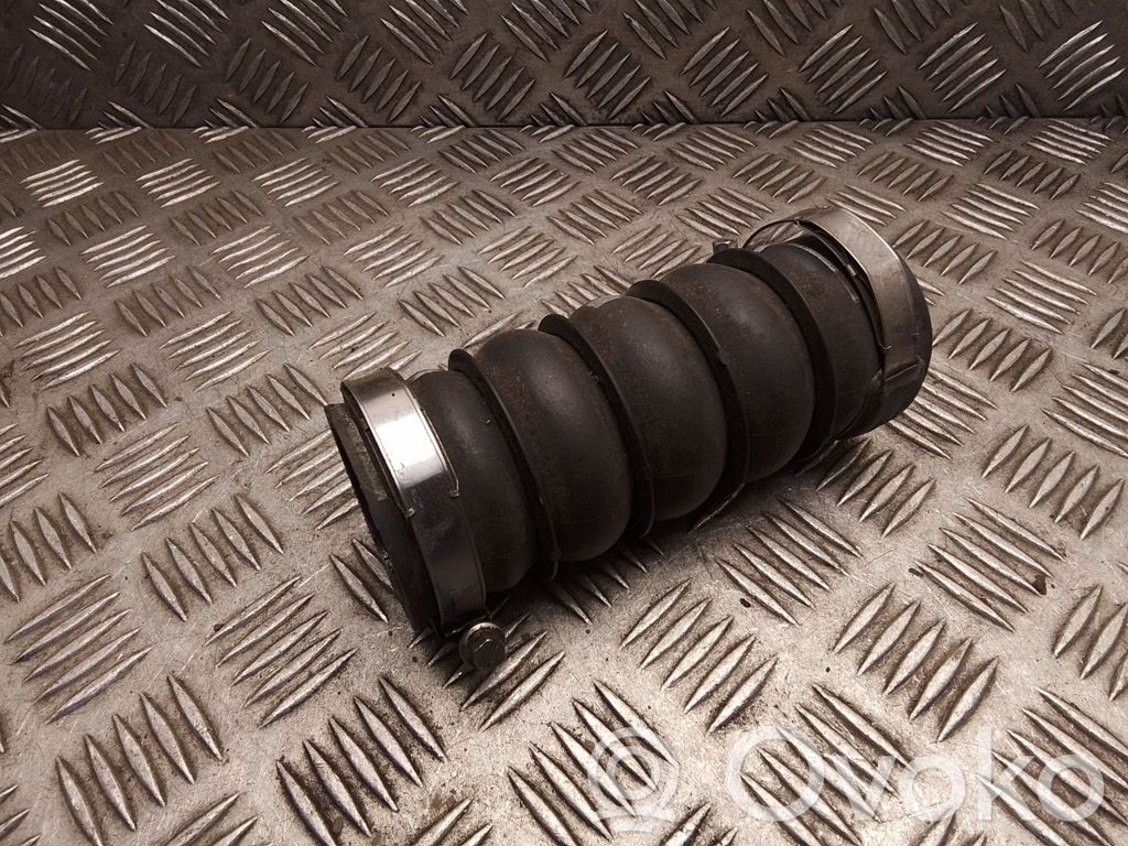 Peugeot 308 Intercooler hose/pipe 