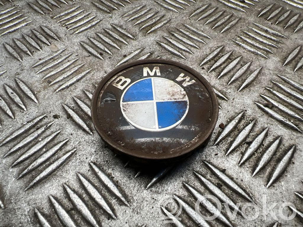 BMW 5 F10 F11 Rūpnīcas varianta diska centra vāciņš (-i) 