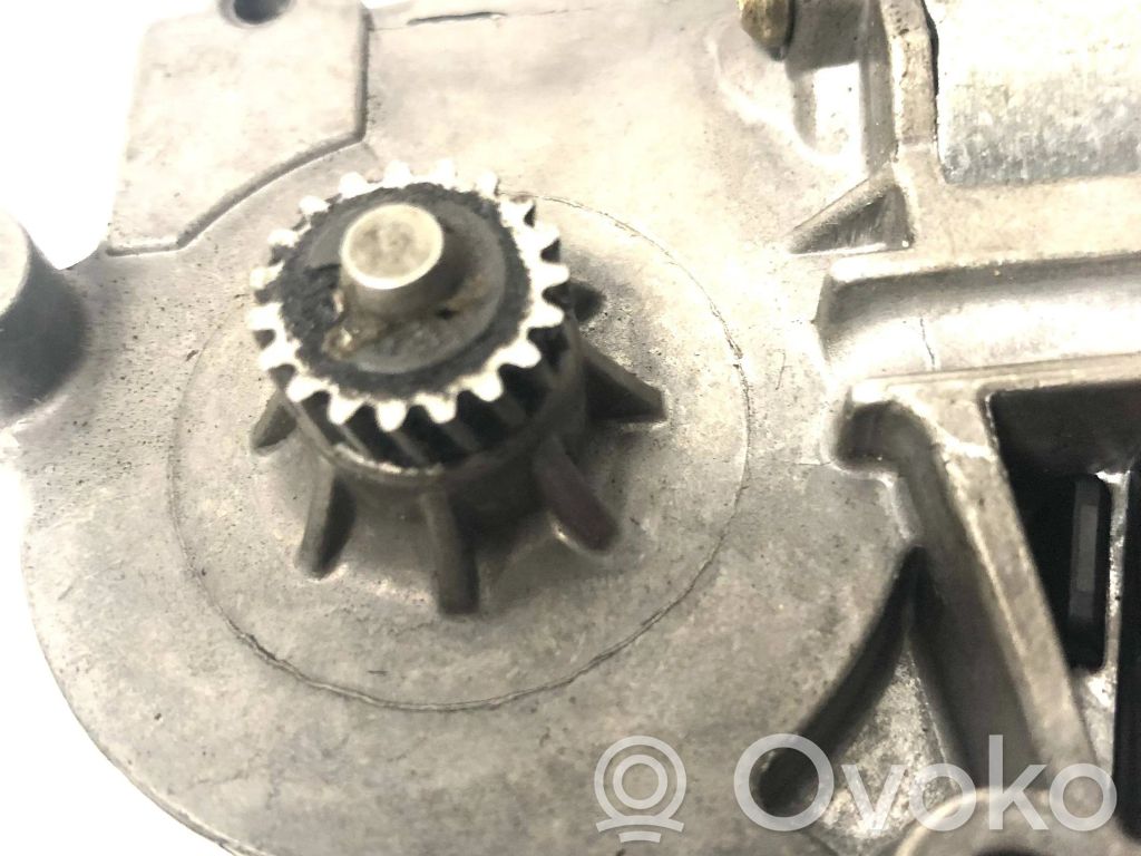 Moottori/käyttölaite   8377939,8377939,115852,20660259,A42139900020