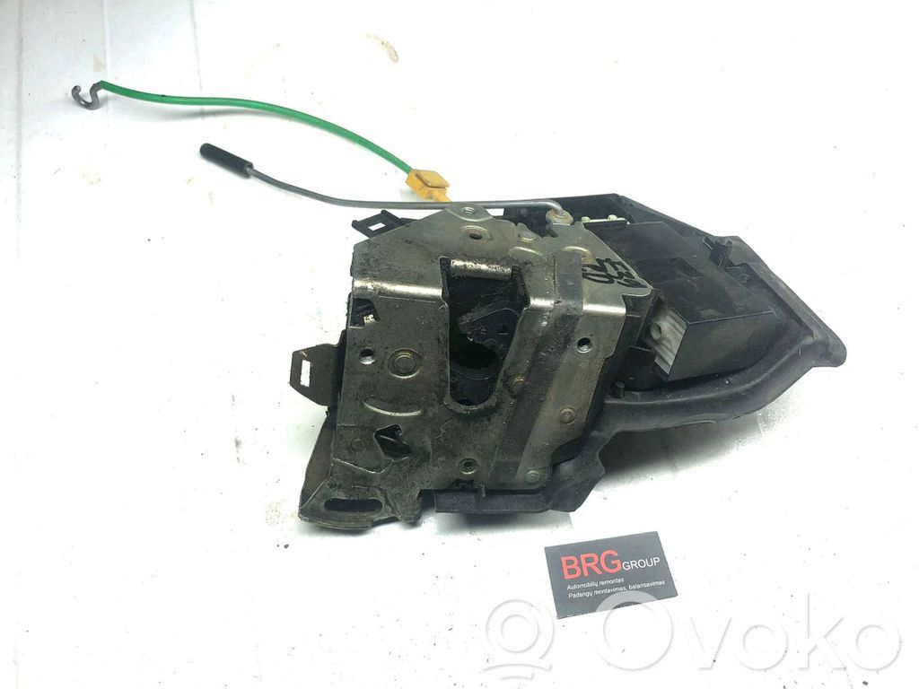 BMW 5 E39 Serratura portiera anteriore 