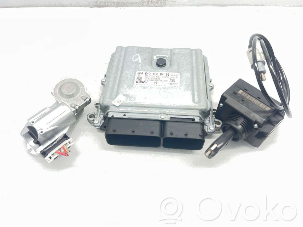 Mercedes-Benz E W211 Engine ECU kit and lock set 