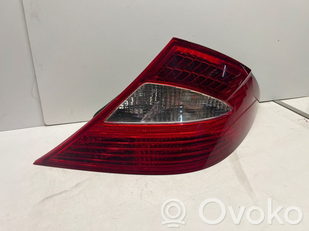 Mercedes-Benz CLS C219 Rückleuchte Heckleuchte 