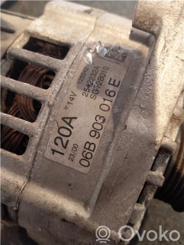 Audi A4 S4 B5 8D Generator/alternator 