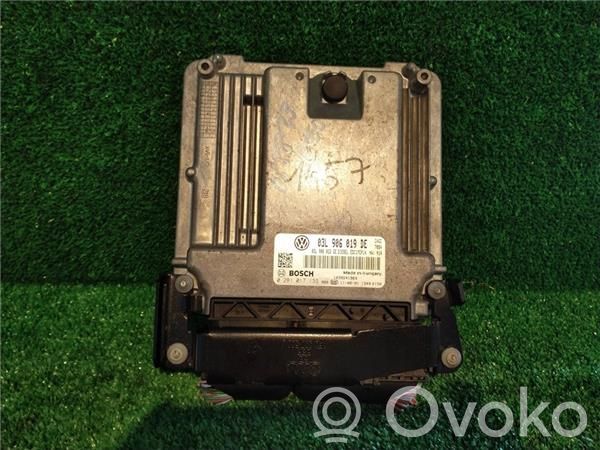 Seat Exeo (3R) Komputer / Sterownik ECU silnika 