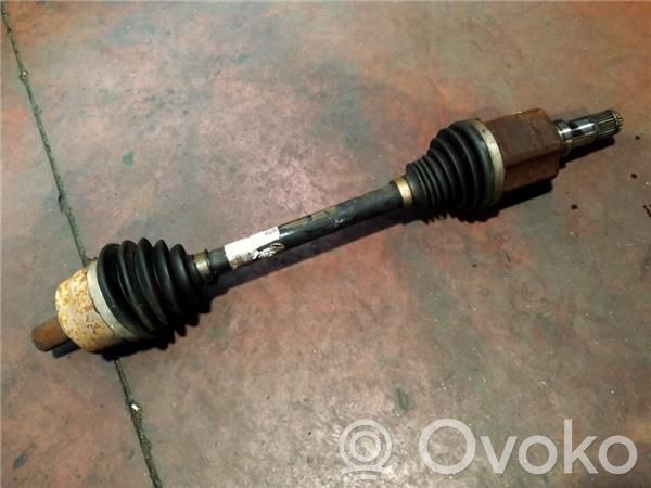 Volvo XC40 Belka osi przedniej 
