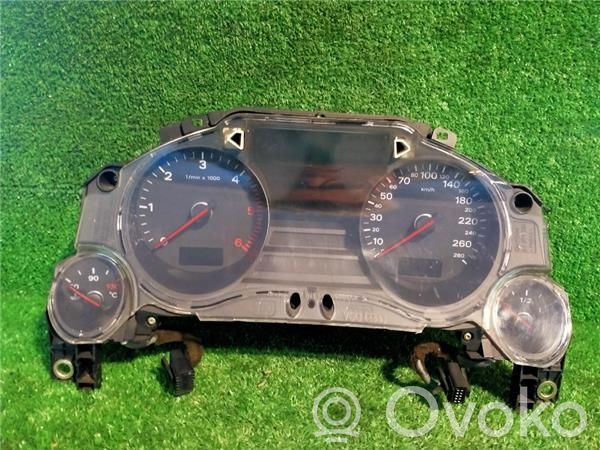 Audi A8 S8 D2 4D Speedometer (instrument cluster) 