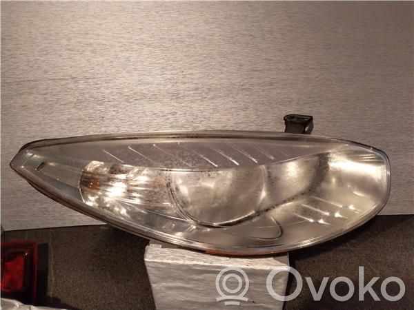 Scheinwerfer   260100076R,K9KJ8
