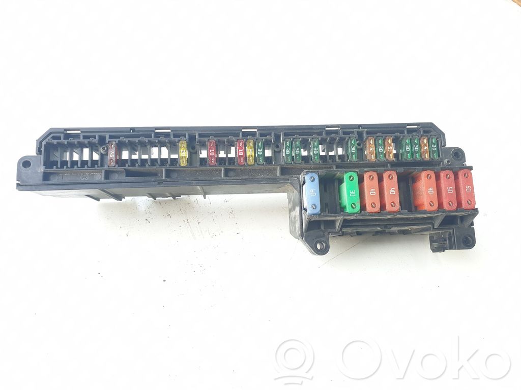 Módulo de fusible   61146957330