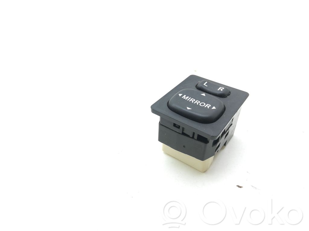 Toyota Auris 150 Wing mirror switch 