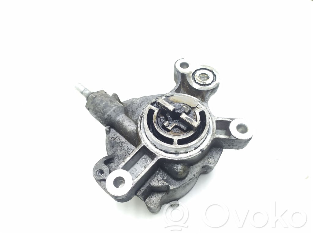 Volvo V50 Pompă vacuum 