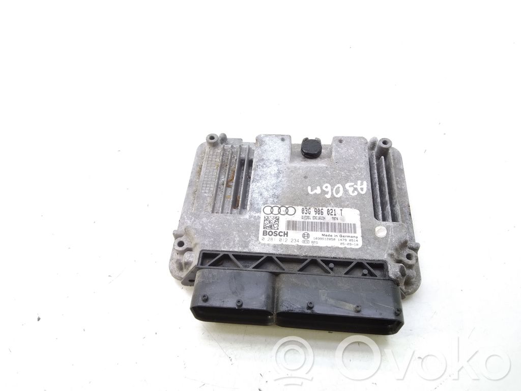 Audi A3 S3 A3 Sportback 8P Engine control unit/module 