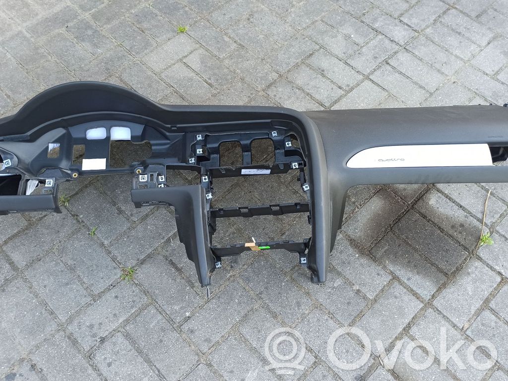 Audi A6 S6 C6 4F Dashboard 