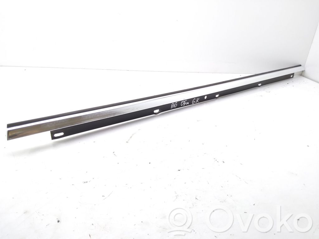 Audi A6 S6 C6 4F Listón embellecedor de la ventana de la puerta trasera 