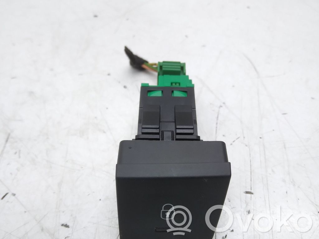 Peugeot 508 Central locking switch button 
