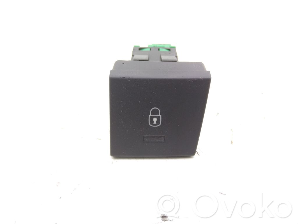 Peugeot 508 Central locking switch button 