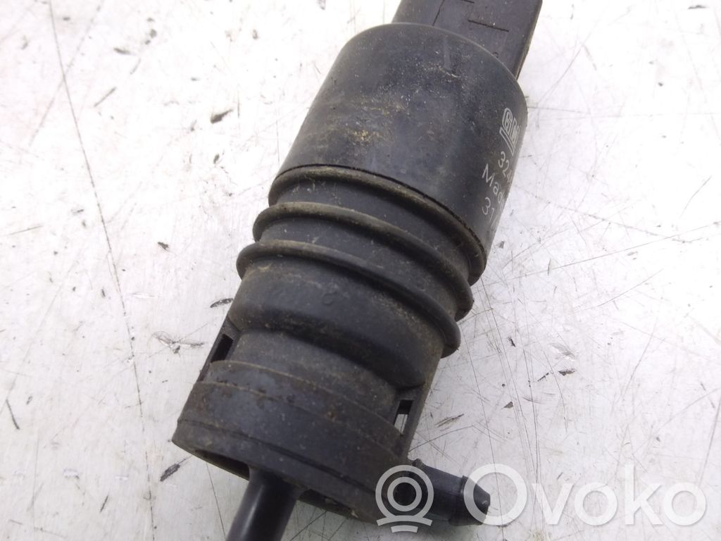 Chevrolet Captiva Pompa spryskiwacza szyby przedniej / czołowej 