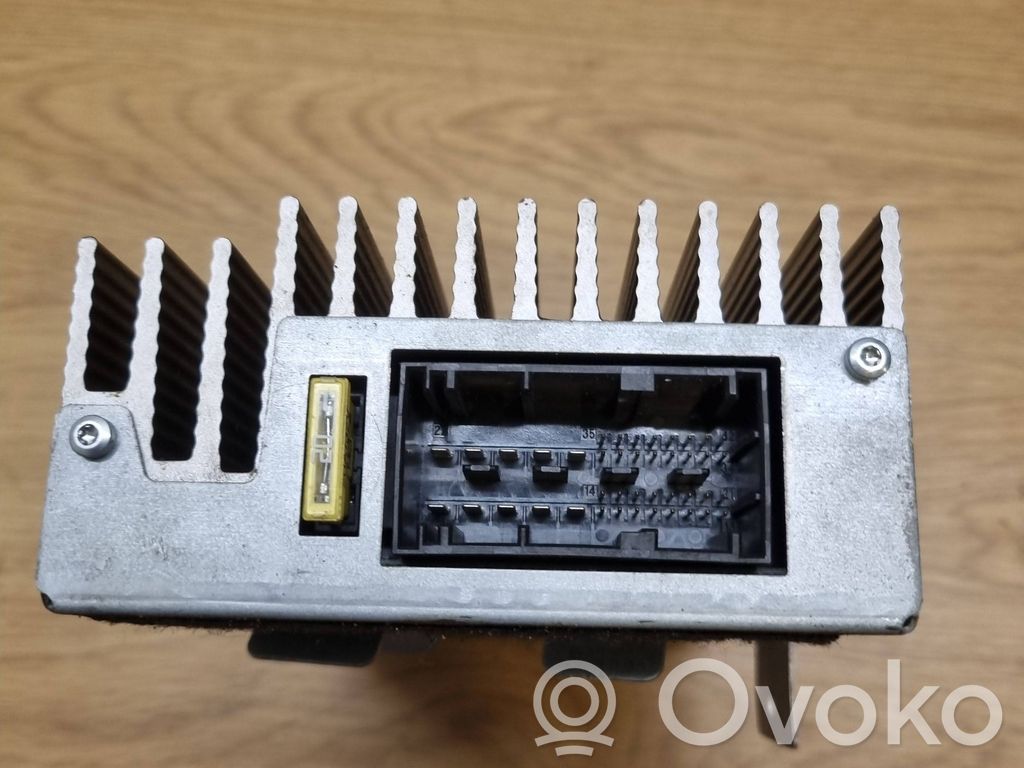 BMW X5 E70 Sound amplifier 