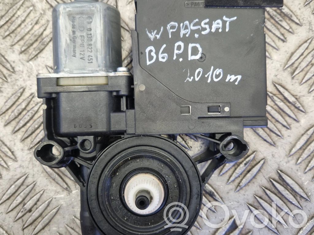 Volkswagen PASSAT B6 Silnik regulatora szyby drzwi przednich 