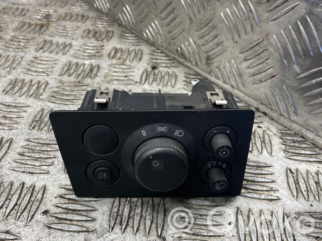 Opel Zafira B Light switch 