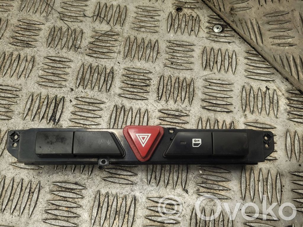 KIA Ceed Hazard light switch 
