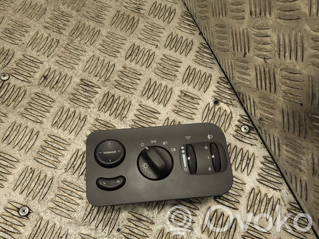 Chrysler Voyager Light switch 