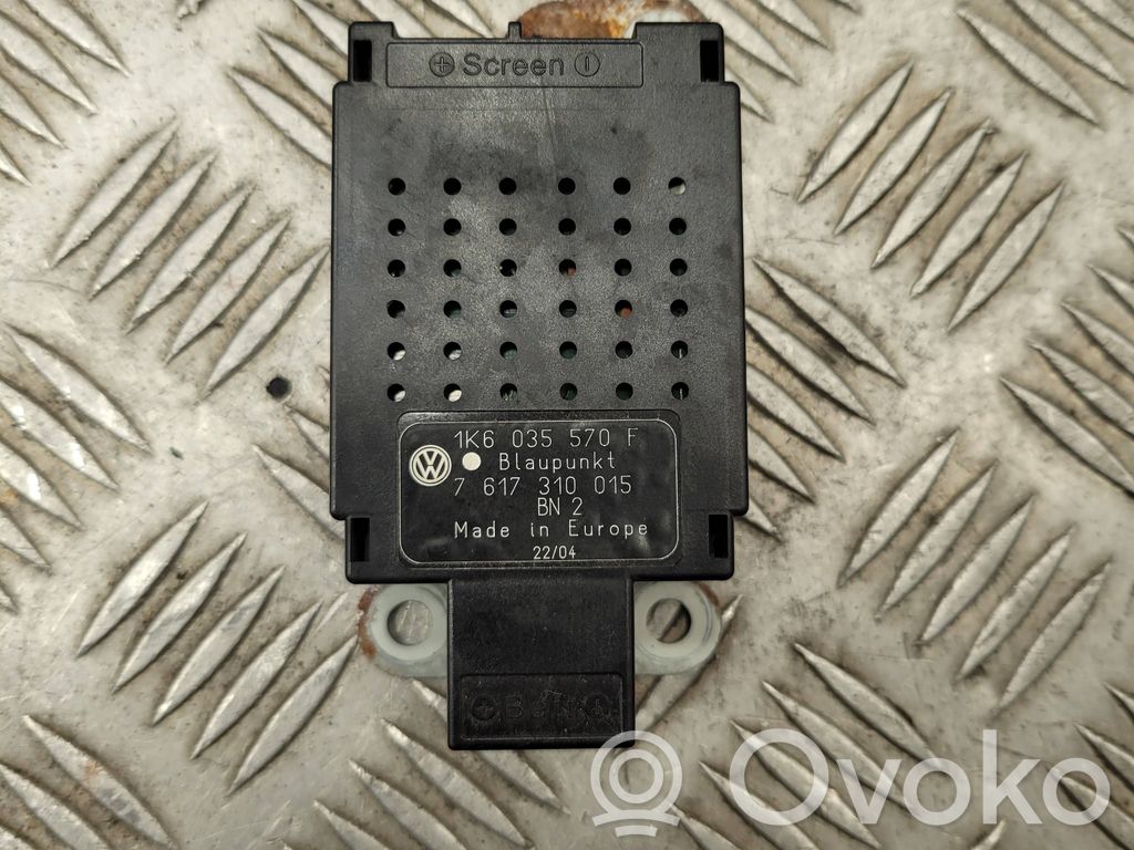 Volkswagen Golf V Aerial antenna amplifier 