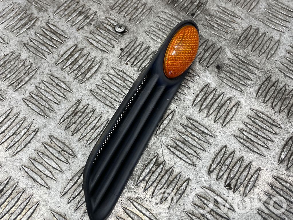 Mini Cooper Hatch Hardtop Front fender indicator light 