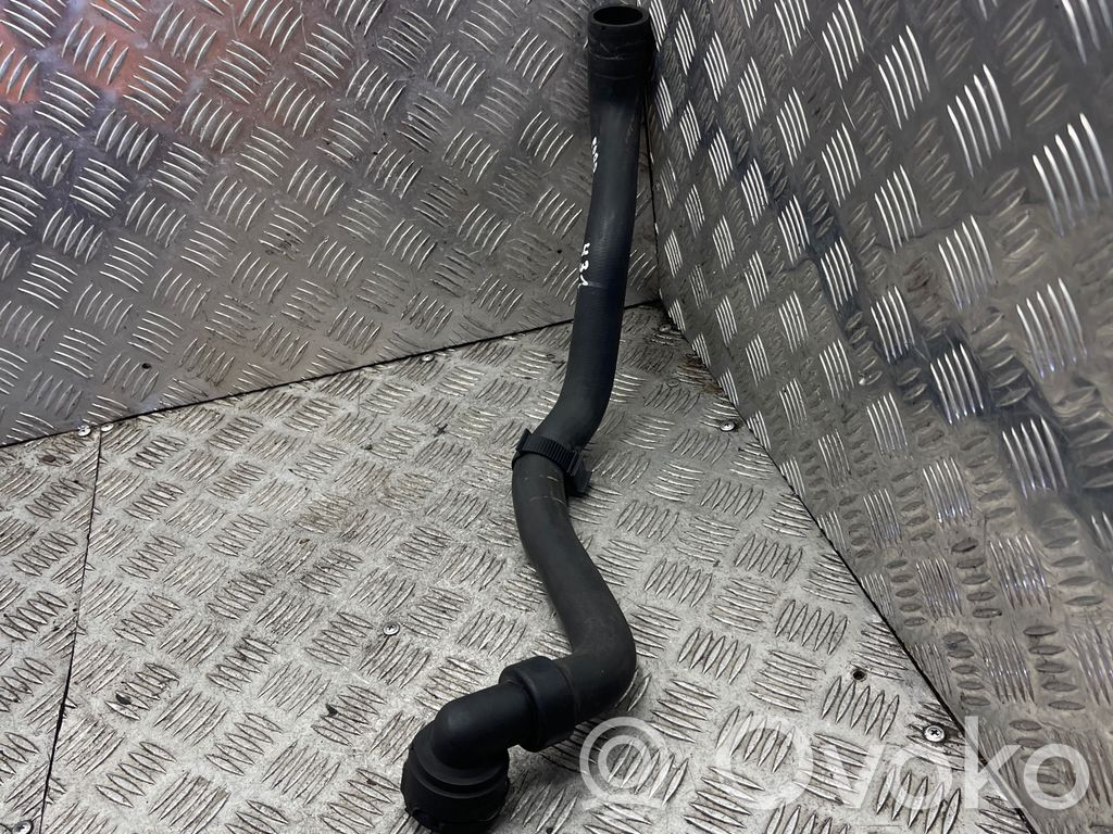 Ford Mondeo MK IV Engine coolant pipe/hose 