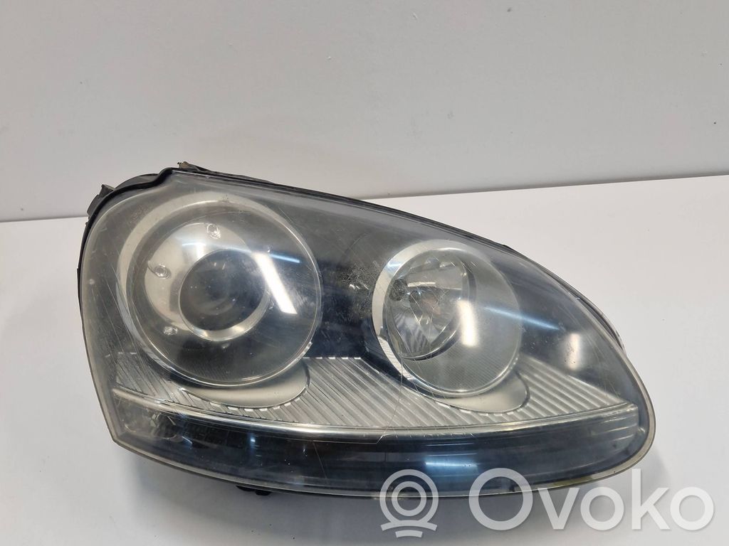 Volkswagen Golf V Lampa przednia 