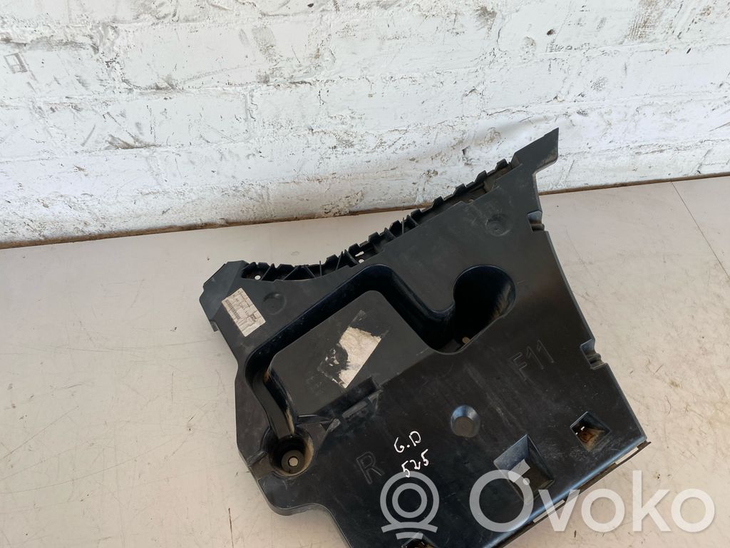 BMW 5 F10 F11 Soporte de montaje del parachoques trasero 