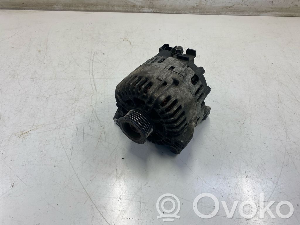 BMW 1 E81 E87 Generatore/alternatore 