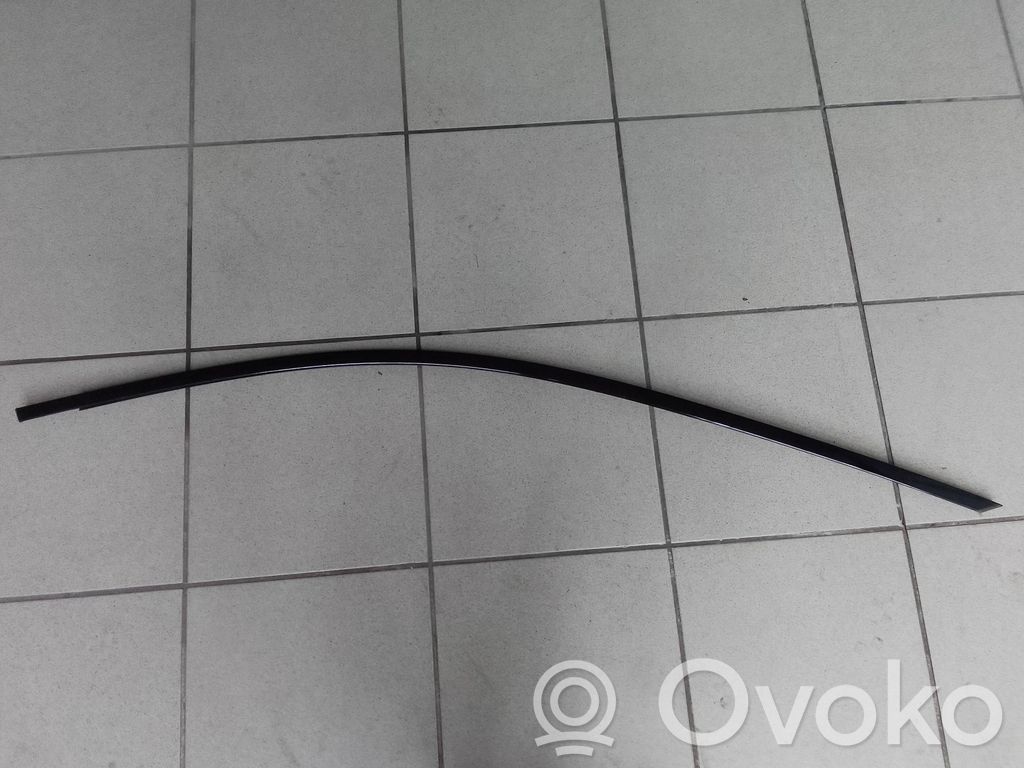 BMW 5 G30 G31 G38 Listwa drzwi przednich 