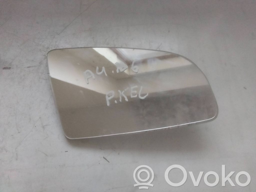 Audi A4 S4 B7 8E 8H Veidrodėlio stiklas 
