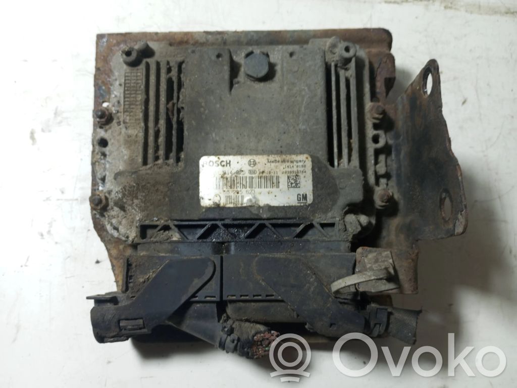 Opel Astra H Sterownik / Moduł ECU 