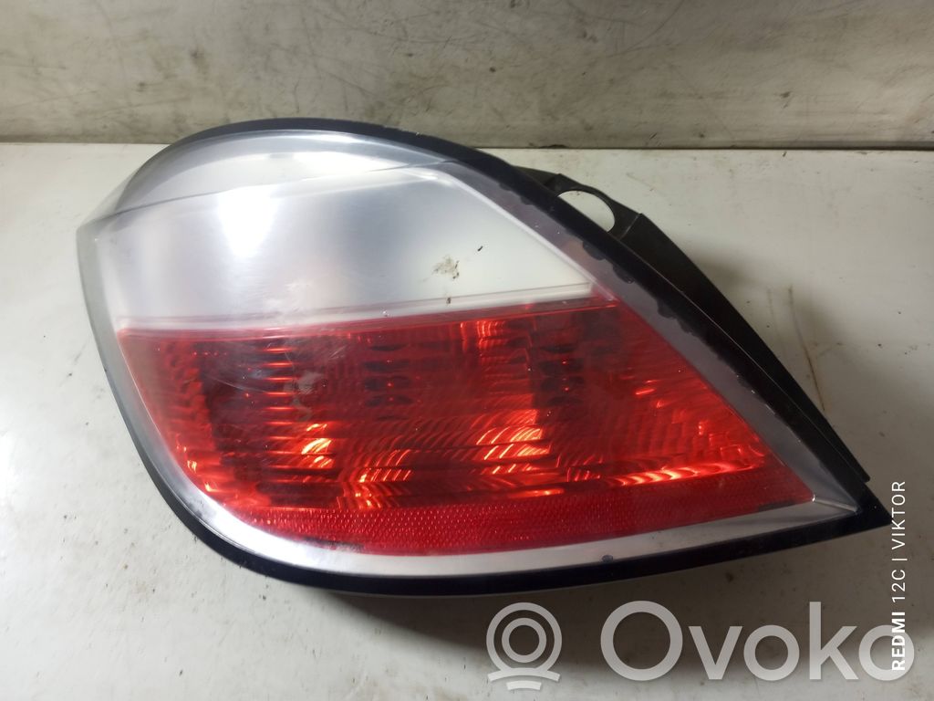 Opel Astra H Lampa tylna 