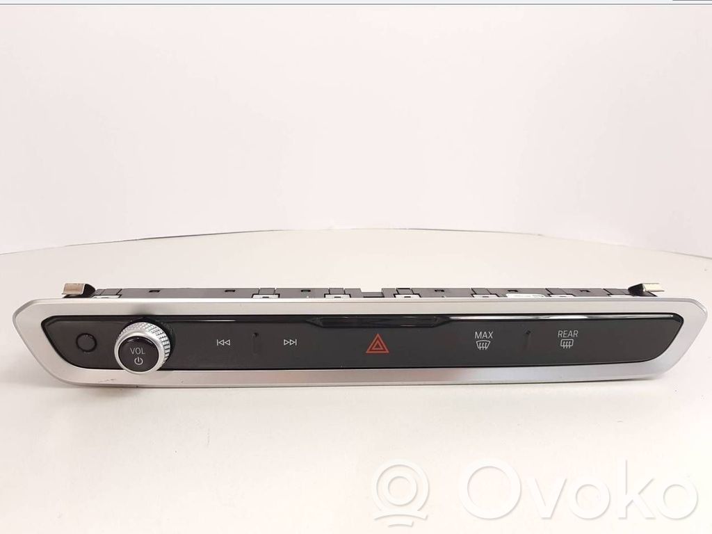 BMW X5M F85 Head unit multimedia control 
