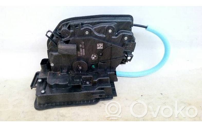 BMW 2 F45 Zamek drzwi tylnych 