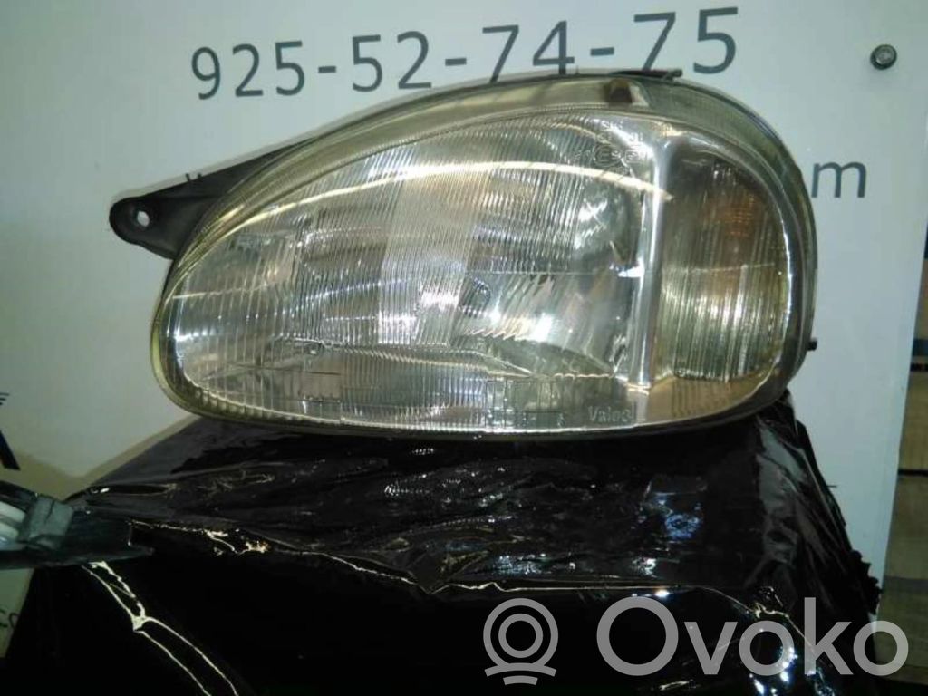 Opel Corsa B Phare frontale 