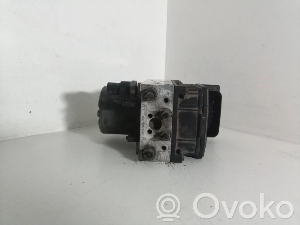 Toyota Corolla E120 E130 Блок ABS 