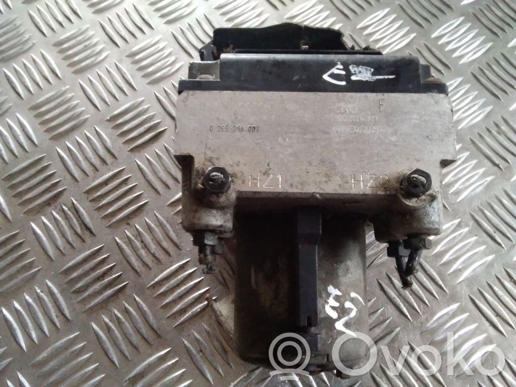 Audi A4 S4 B5 8D Блок ABS 