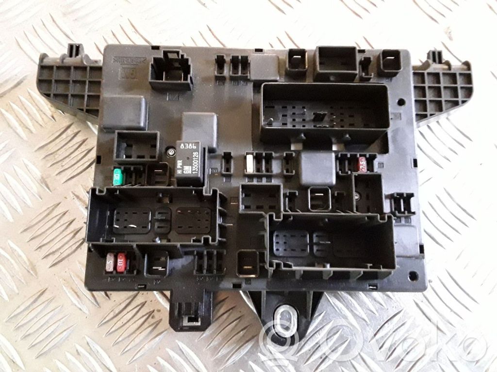 Opel Astra J Modulo fusibile 