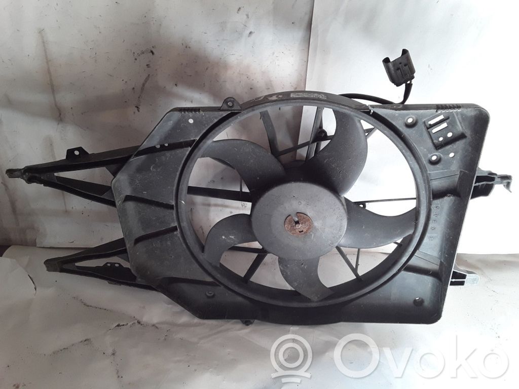 Ford Focus Elektrisks radiatoru ventilators 