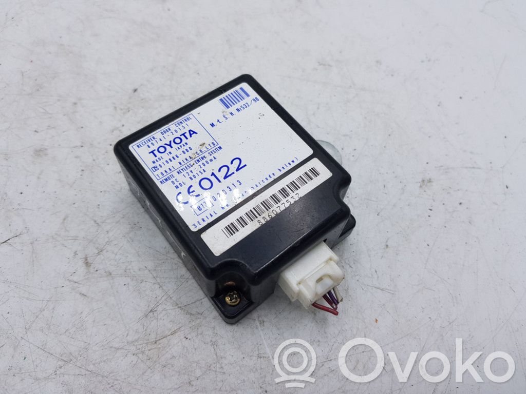 Toyota Corolla Verso AR10 Door central lock control unit/module 