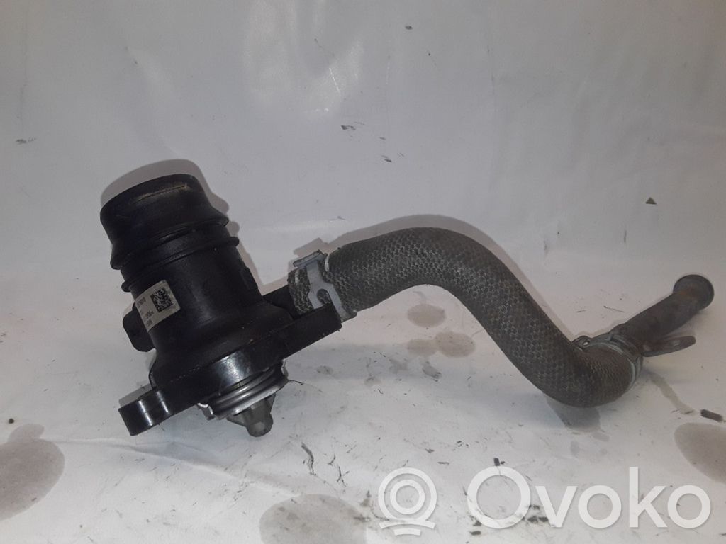 Opel Astra J Termostatas 