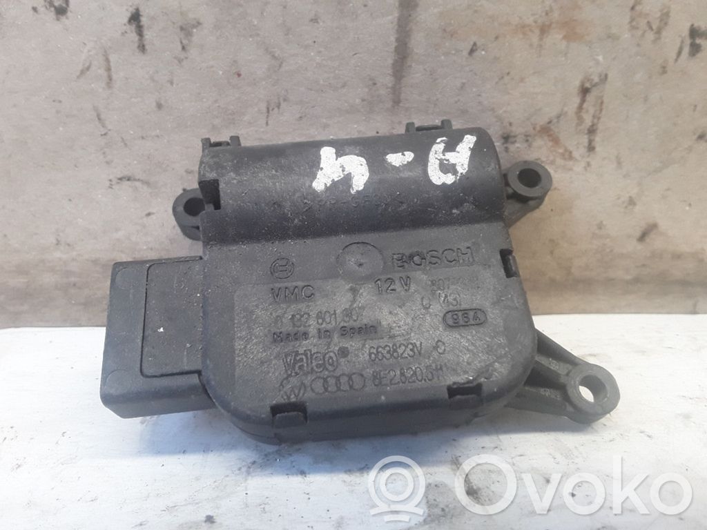 Audi A4 S4 B6 8E 8H Motorino attuatore aria 