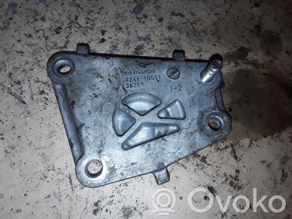 Engine mounting bracket   R2AA10551