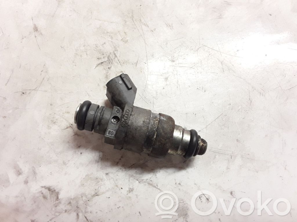 Inyector de combustible   06A906031BT