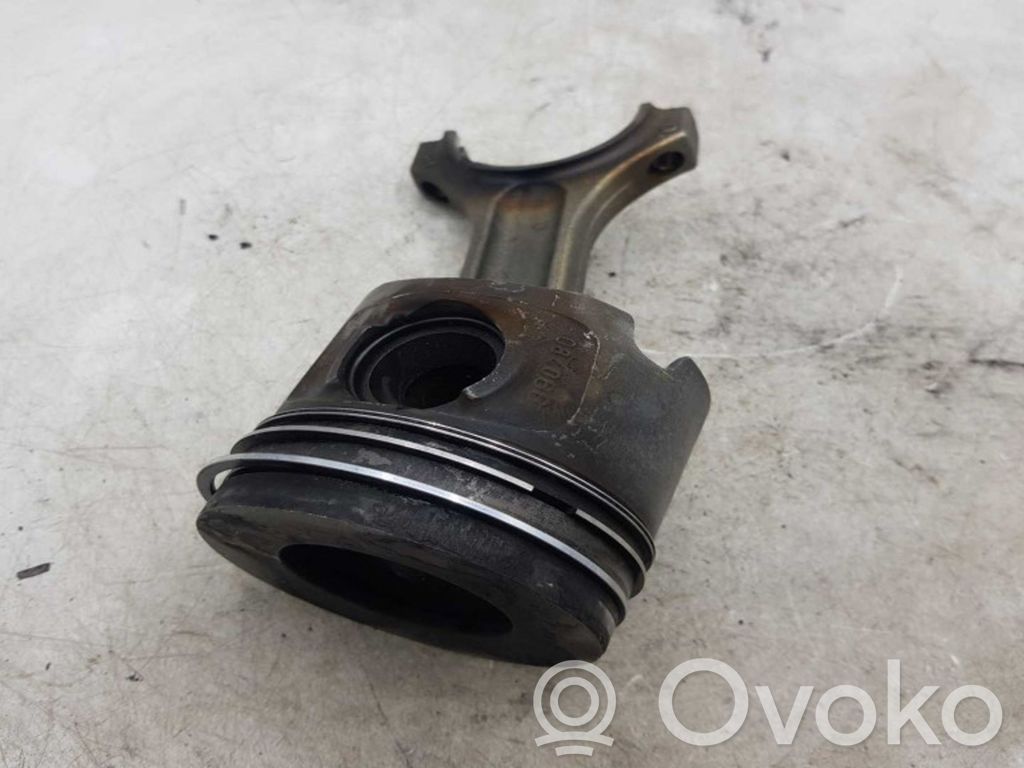 Piston with connecting rod   08408B