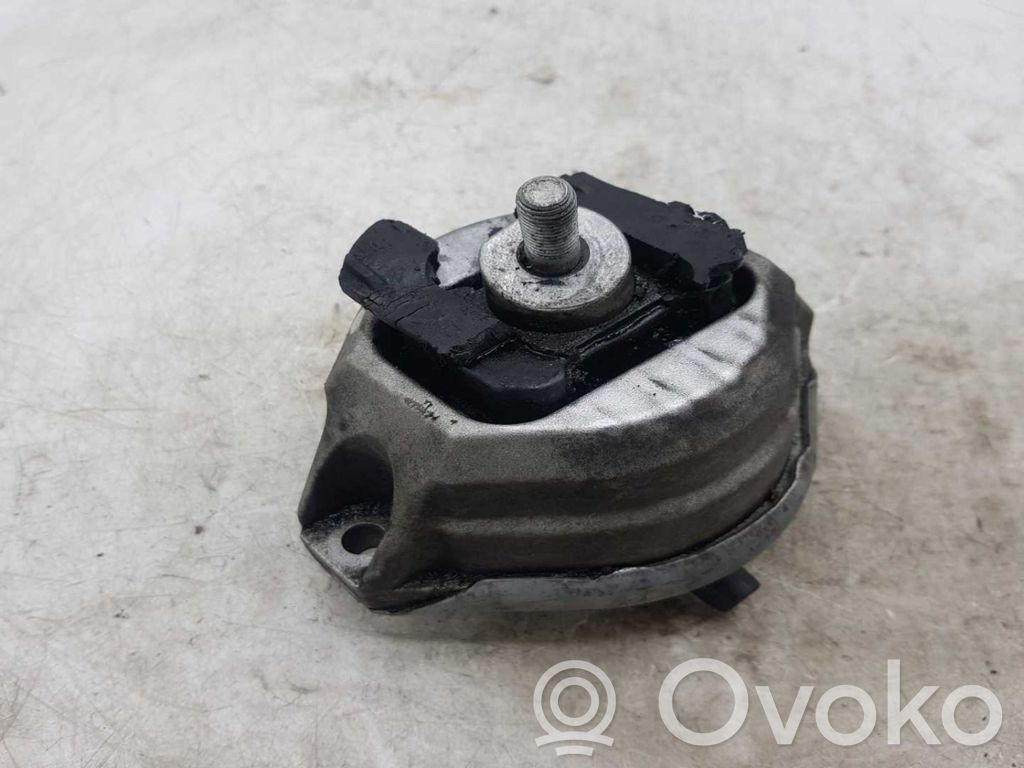 BMW 5 E60 E61 Engine mount bracket 