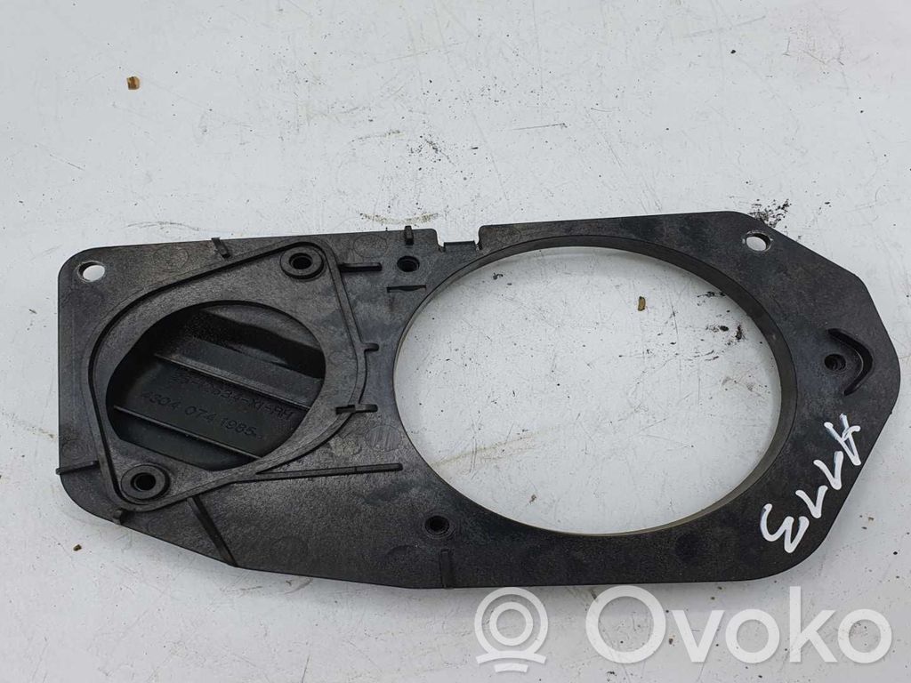 BMW 5 E60 E61 Cache enceinte centrale 